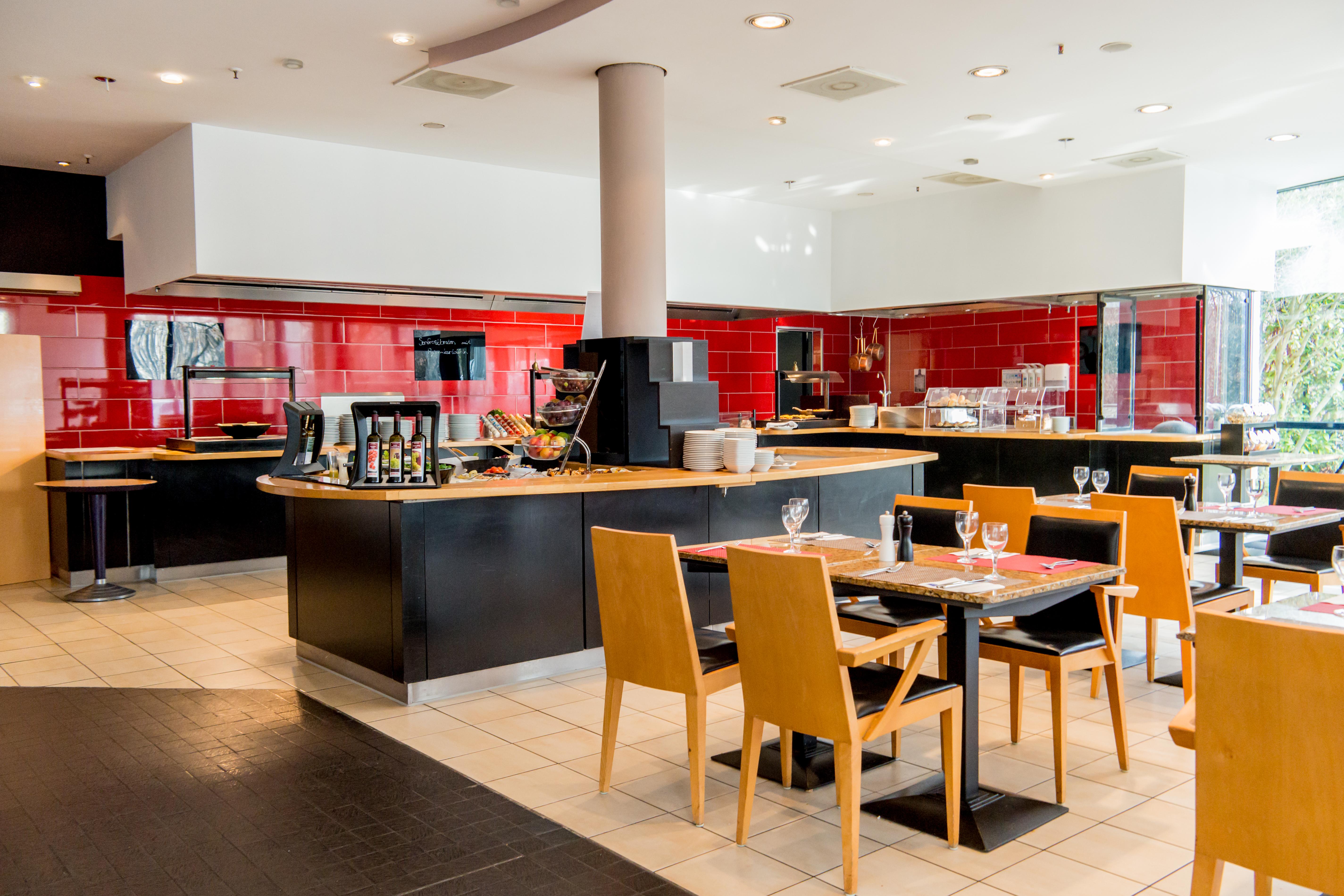 ホテル Four Ratingen Dusseldorf Airport エクステリア 写真