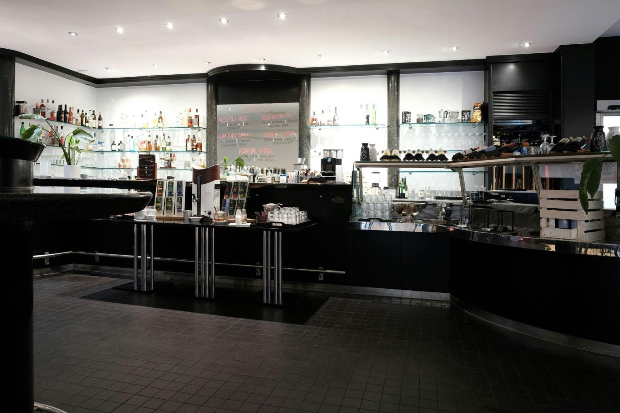 ホテル Four Ratingen Dusseldorf Airport エクステリア 写真